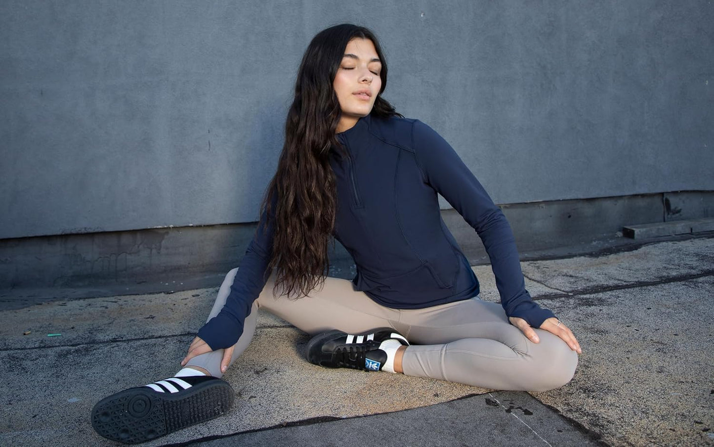 Half Zip Lightweight Workout Long Sleeve Athletic Jacket with Front Pockets and Thumbholes